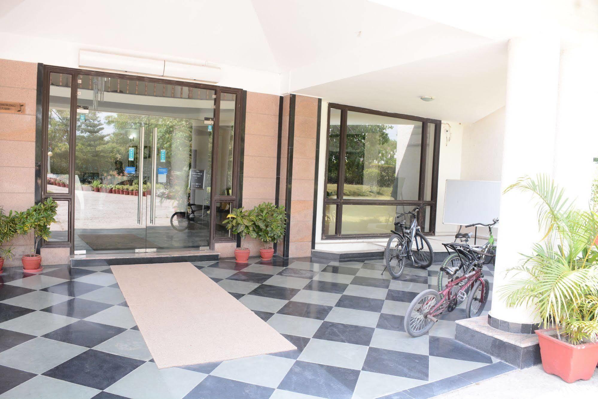 Hotel Naturoville Ayurvedic And Yoga Retreat Rišikéš Exteriér fotografie